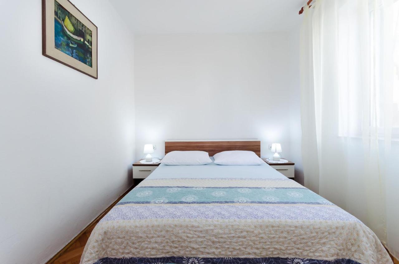 Apartment Milan เซนญ์ ภายนอก รูปภาพ
