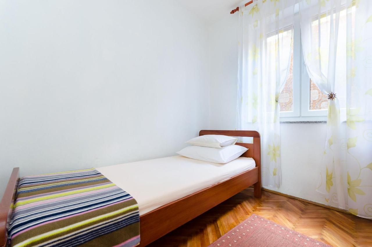 Apartment Milan เซนญ์ ภายนอก รูปภาพ