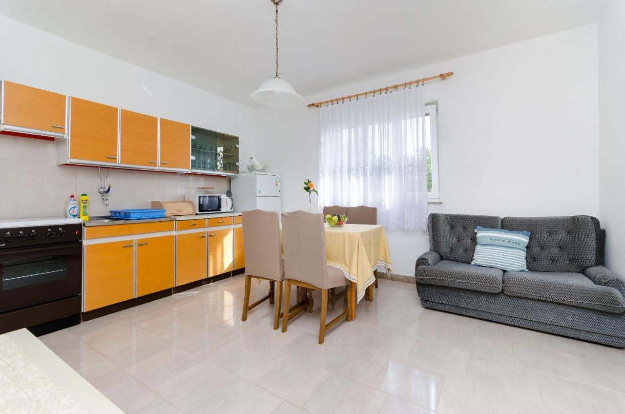Apartment Milan เซนญ์ ภายนอก รูปภาพ