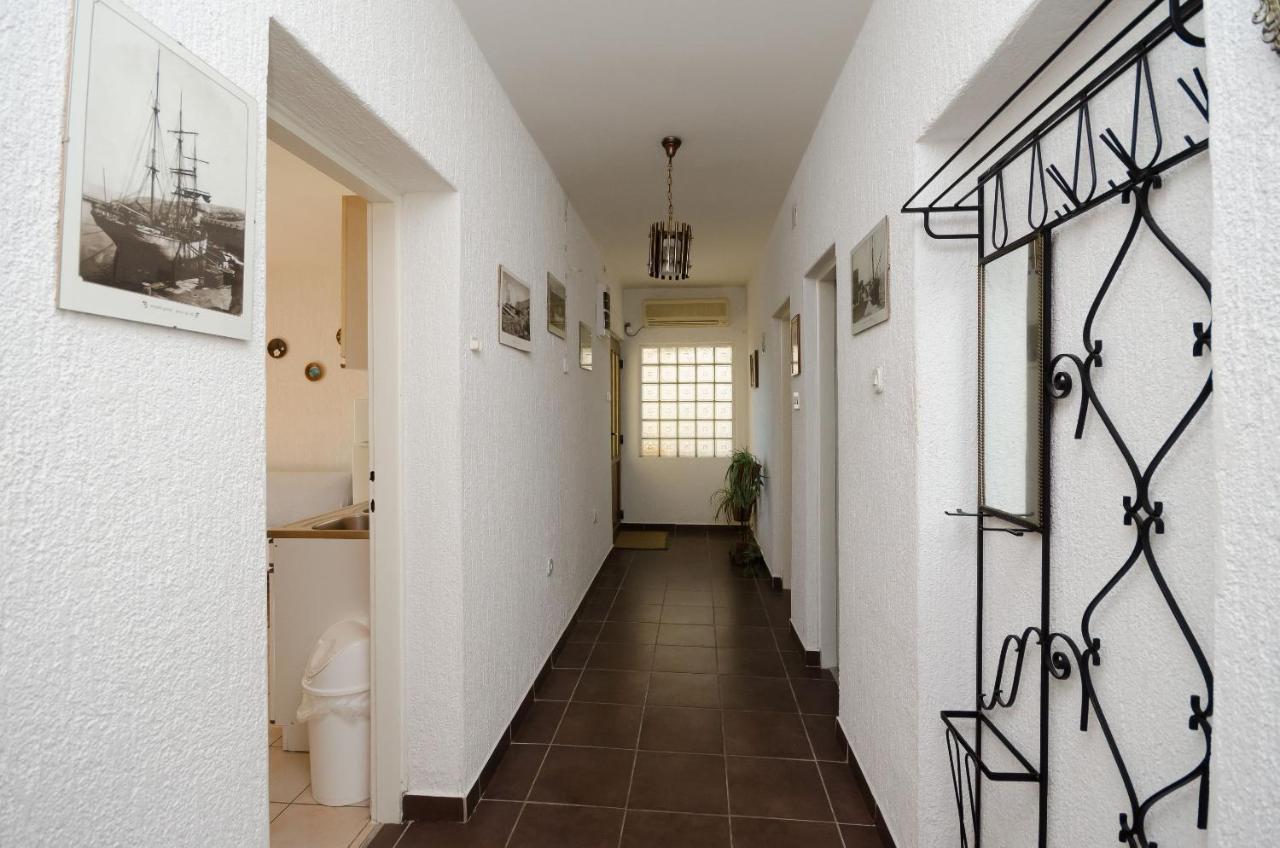 Apartment Milan เซนญ์ ภายนอก รูปภาพ