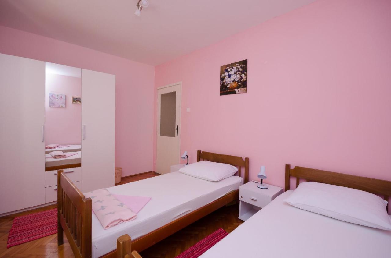 Apartment Milan เซนญ์ ภายนอก รูปภาพ